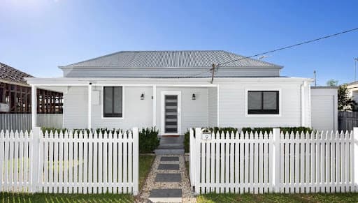 Raine & Horne Wagga Wagga Real Estate Agents — Customer photo