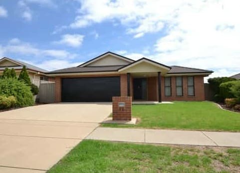 Macarthur Real Estate Agency — Customer photo